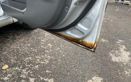 Toyota Avensis III рестайлинг, 1999 год, 149 900 рублей, 11 фотография