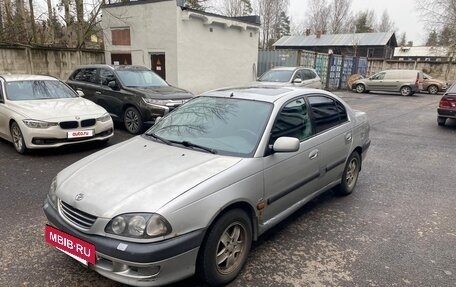 Toyota Avensis III рестайлинг, 1999 год, 149 900 рублей, 2 фотография