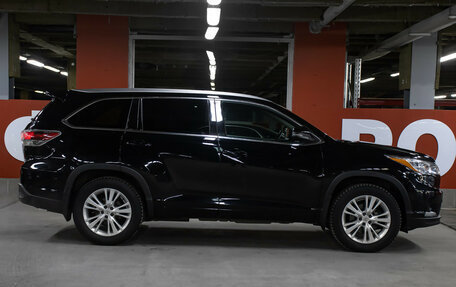 Toyota Highlander III, 2014 год, 3 498 000 рублей, 4 фотография