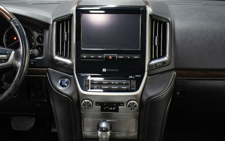 Toyota Land Cruiser 200, 2015 год, 4 498 000 рублей, 15 фотография