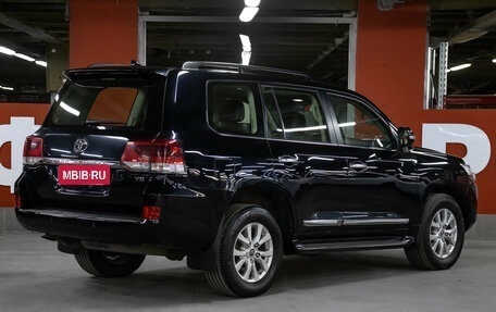 Toyota Land Cruiser 200, 2015 год, 4 498 000 рублей, 5 фотография