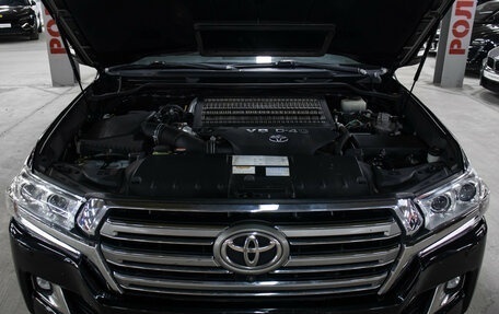 Toyota Land Cruiser 200, 2015 год, 4 498 000 рублей, 9 фотография