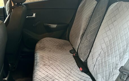 KIA Rio III рестайлинг, 2013 год, 920 000 рублей, 10 фотография