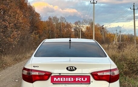 KIA Rio III рестайлинг, 2013 год, 920 000 рублей, 13 фотография