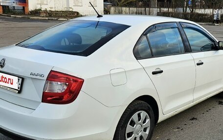 Skoda Rapid I, 2015 год, 890 000 рублей, 4 фотография