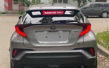 Toyota C-HR I рестайлинг, 2019 год, 2 300 000 рублей, 2 фотография