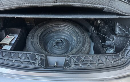 Toyota C-HR I рестайлинг, 2019 год, 2 300 000 рублей, 6 фотография