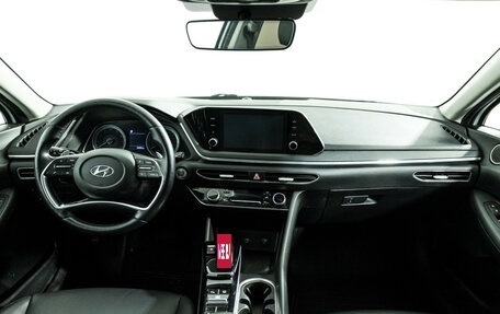 Hyundai Sonata VIII, 2020 год, 2 250 000 рублей, 13 фотография