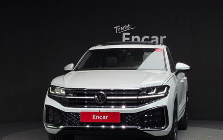 Volkswagen Touareg III, 2025 год, 11 700 000 рублей, 2 фотография