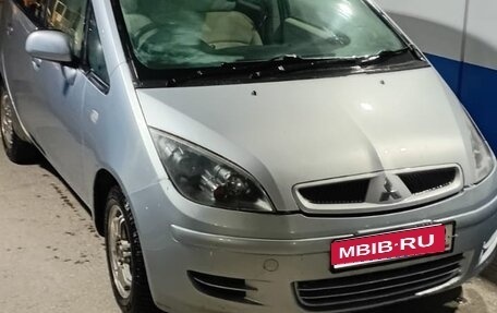 Mitsubishi Colt VI рестайлинг, 2003 год, 320 000 рублей, 1 фотография