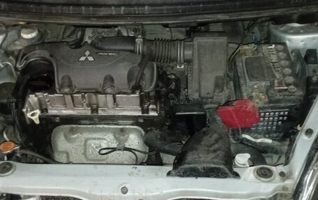 Mitsubishi Colt VI рестайлинг, 2003 год, 320 000 рублей, 10 фотография