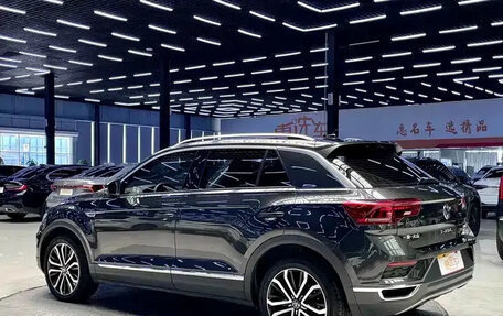 Volkswagen T-Roc I, 2021 год, 1 487 000 рублей, 7 фотография