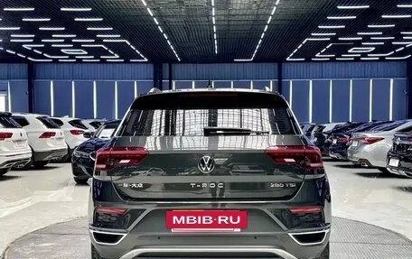 Volkswagen T-Roc I, 2021 год, 1 487 000 рублей, 6 фотография