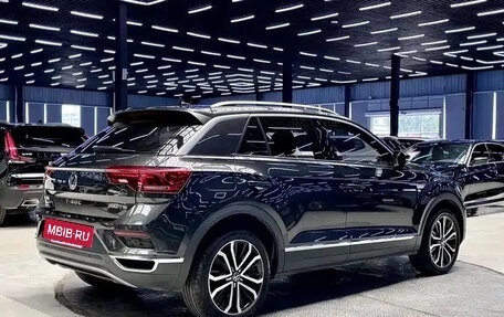 Volkswagen T-Roc I, 2021 год, 1 487 000 рублей, 4 фотография