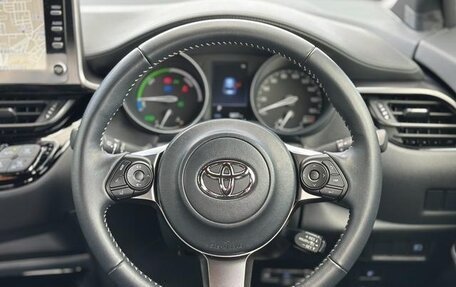 Toyota C-HR I рестайлинг, 2021 год, 1 736 000 рублей, 14 фотография