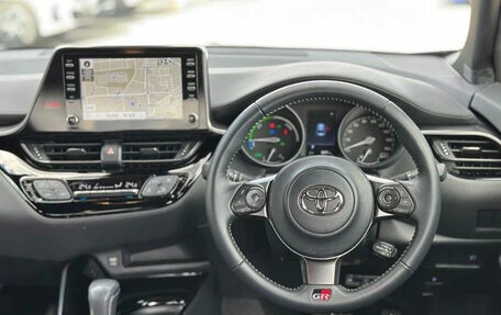 Toyota C-HR I рестайлинг, 2021 год, 1 736 000 рублей, 13 фотография