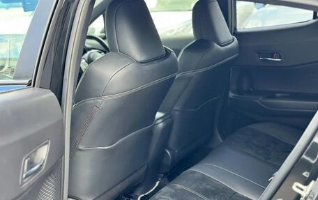 Toyota C-HR I рестайлинг, 2021 год, 1 736 000 рублей, 25 фотография