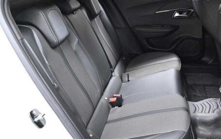 Peugeot 2008 II, 2021 год, 1 579 000 рублей, 12 фотография