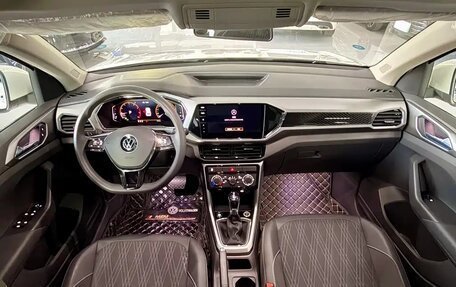 Volkswagen T-Cross I, 2021 год, 1 770 007 рублей, 8 фотография