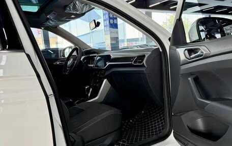 Volkswagen T-Cross I, 2021 год, 1 770 007 рублей, 10 фотография