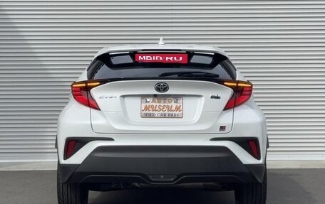 Toyota C-HR I рестайлинг, 2023 год, 2 470 586 рублей, 8 фотография