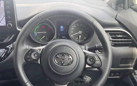 Toyota C-HR I рестайлинг, 2023 год, 2 470 586 рублей, 20 фотография