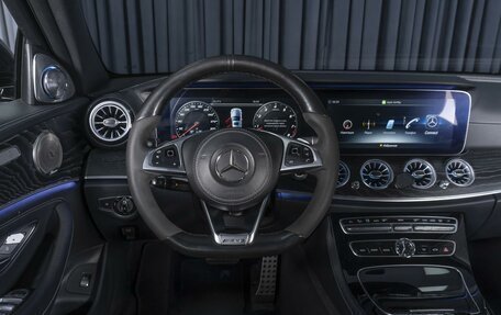 Mercedes-Benz E-Класс, 2016 год, 3 499 000 рублей, 18 фотография