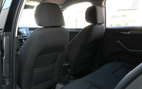 Skoda Rapid II, 2022 год, 1 899 000 рублей, 13 фотография