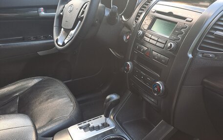 KIA Sorento II рестайлинг, 2012 год, 1 450 000 рублей, 26 фотография