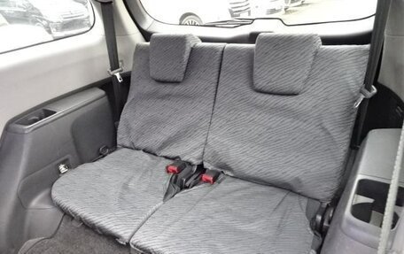 Toyota Wish II, 2012 год, 1 132 000 рублей, 30 фотография