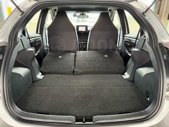 Toyota Yaris III рестайлинг 2, 2021 год, 914 865 рублей, 13 фотография