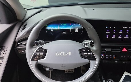 KIA Niro, 2022 год, 2 450 000 рублей, 10 фотография