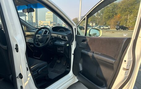 Honda Freed I, 2012 год, 1 010 000 рублей, 34 фотография