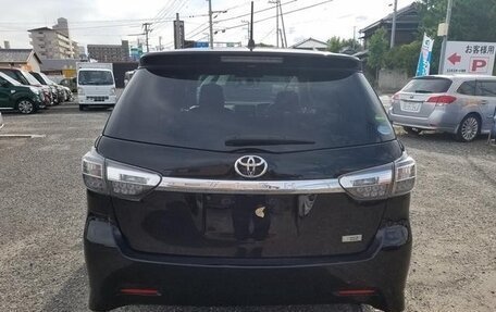 Toyota Wish II, 2017 год, 1 150 000 рублей, 5 фотография