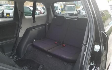 Toyota Wish II, 2017 год, 1 150 000 рублей, 14 фотография