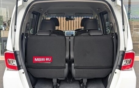 Honda Freed I, 2016 год, 900 000 рублей, 13 фотография