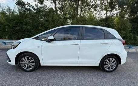 Honda Fit, 2022 год, 1 180 000 рублей, 4 фотография