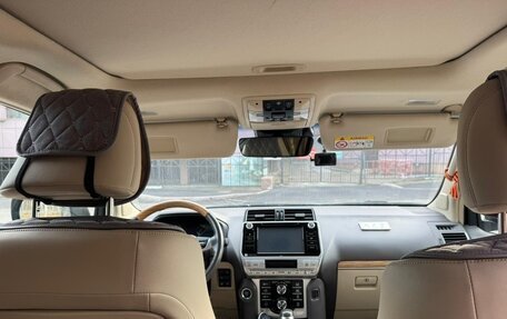 Toyota Land Cruiser Prado 150 рестайлинг 2, 2018 год, 6 400 000 рублей, 10 фотография