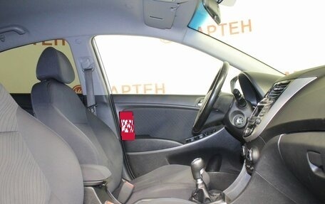 Hyundai Solaris II рестайлинг, 2015 год, 870 000 рублей, 10 фотография