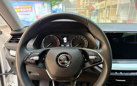 Skoda Octavia IV, 2022 год, 1 890 000 рублей, 14 фотография