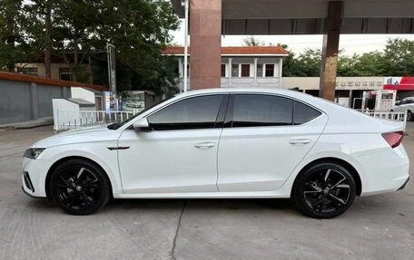 Skoda Octavia IV, 2022 год, 1 890 000 рублей, 8 фотография