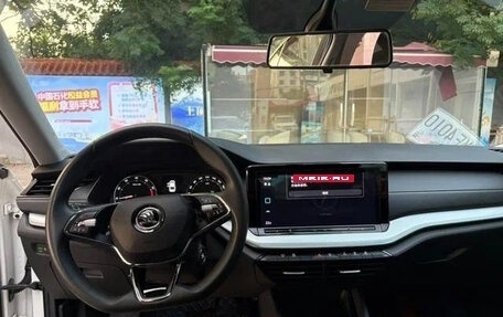 Skoda Octavia IV, 2022 год, 1 890 000 рублей, 11 фотография