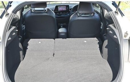 Toyota C-HR I рестайлинг, 2022 год, 1 750 000 рублей, 13 фотография