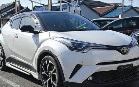 Toyota C-HR I рестайлинг, 2022 год, 1 750 000 рублей, 2 фотография