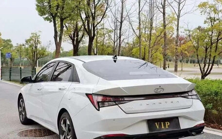 Hyundai Elantra, 2022 год, 1 180 000 рублей, 6 фотография