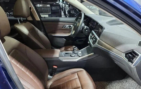 BMW 3 серия, 2021 год, 2 800 000 рублей, 11 фотография