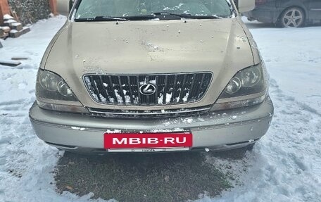 Lexus RX IV рестайлинг, 1998 год, 850 000 рублей, 2 фотография