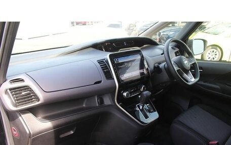 Nissan Serena, 2022 год, 1 960 000 рублей, 26 фотография