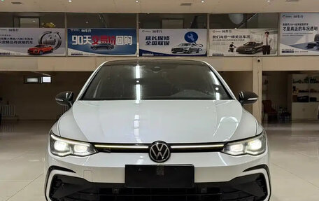 Volkswagen Golf VIII, 2022 год, 1 750 444 рублей, 2 фотография