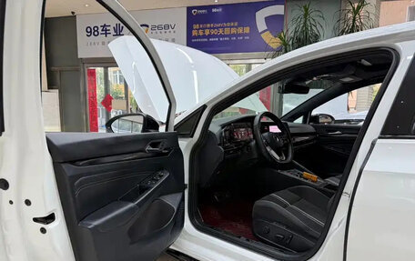 Volkswagen Golf VIII, 2022 год, 1 750 444 рублей, 7 фотография